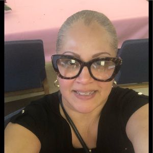 Meet your Posher, Diana